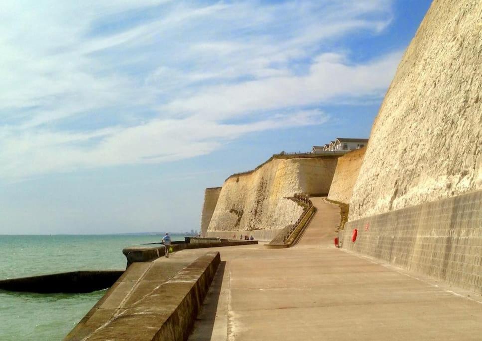 شقة The Coastal Retreat Peacehaven المظهر الخارجي الصورة